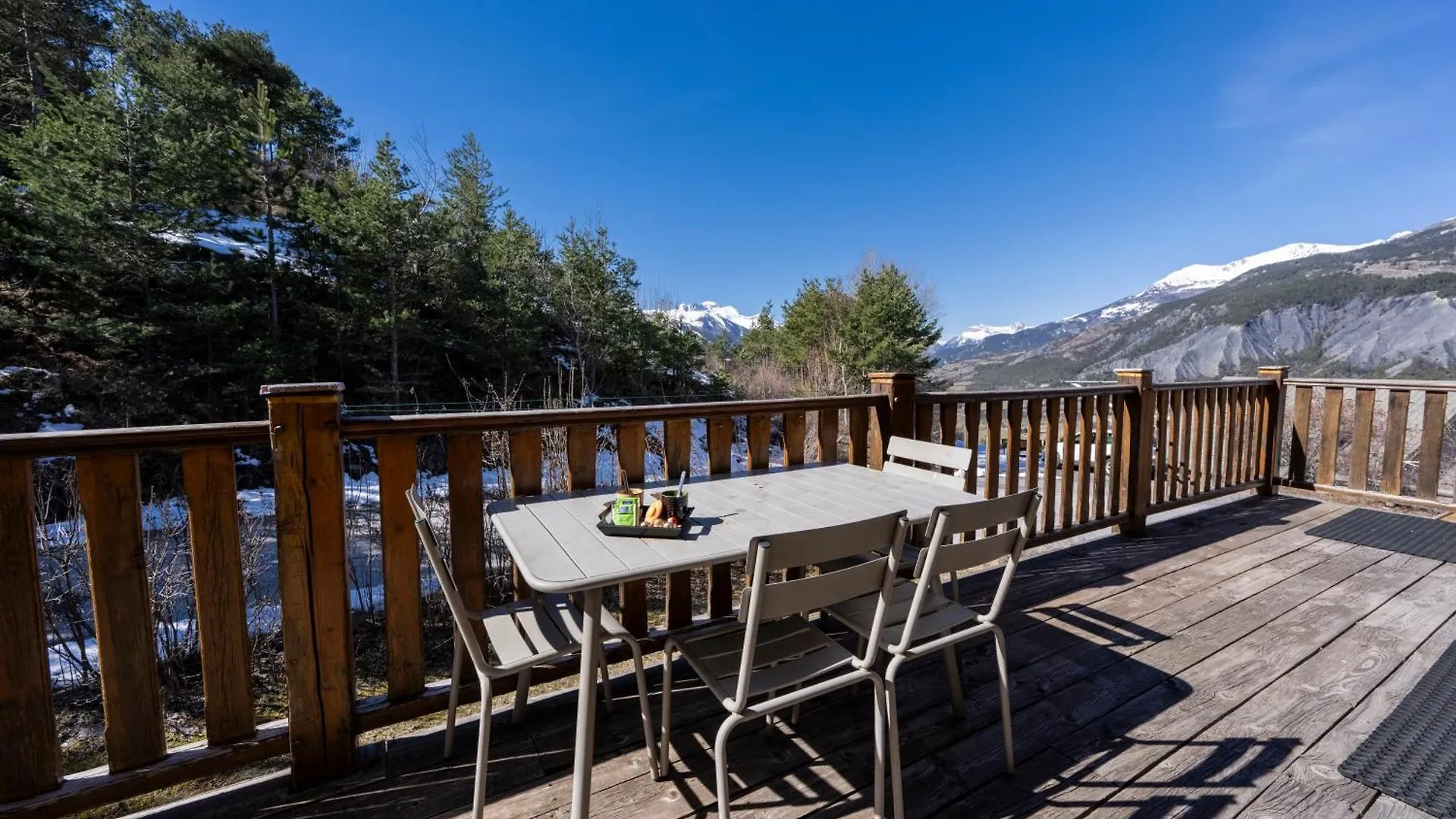 Chalet Parenthese Alpine - Poele A Bois - Calme - Parking Villa Enchastrayes