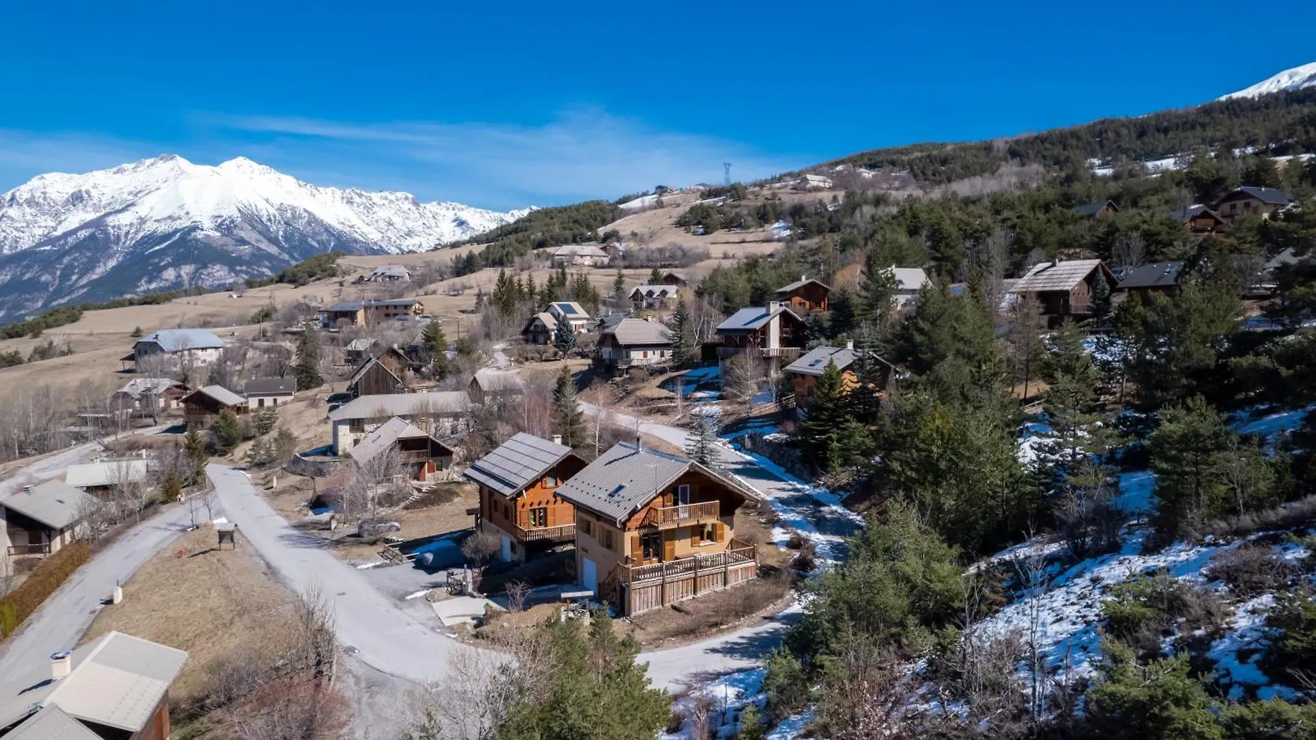 Chalet Parenthese Alpine - Poele A Bois - Calme - Parking Villa Enchastrayes