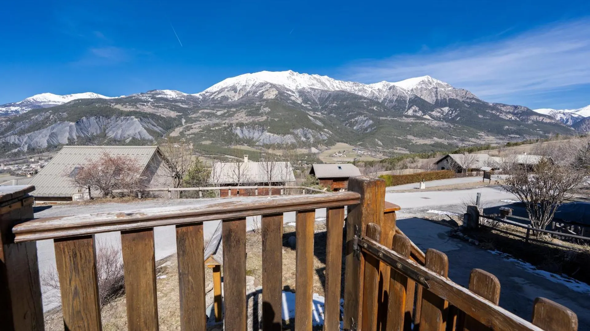 Parenthese Alpine - Poele A Bois - Calme - Parking Villa Enchastrayes